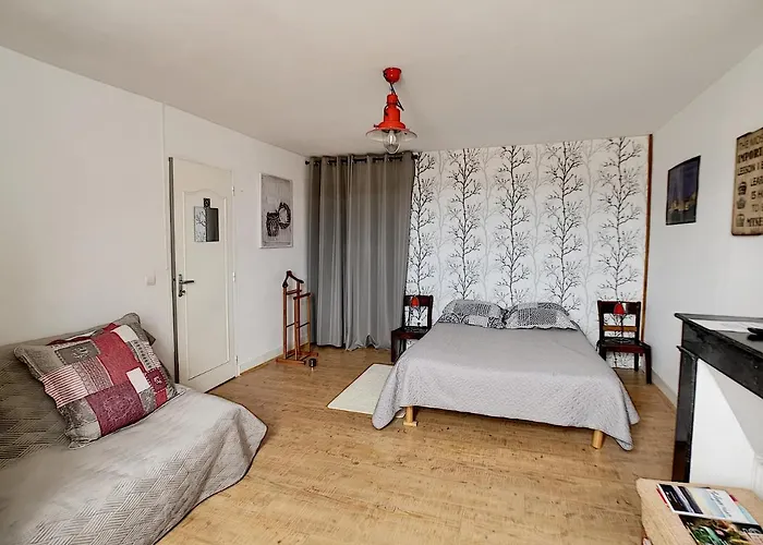 Maison de ville au pied de la Montagne Noire